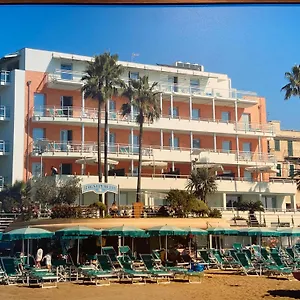 Apartmanhotel Perelli, Loano